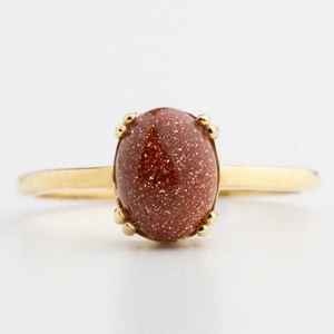 Bague en pierre de soleil en argent sterling 925 plaqué or 14 carats Vermeil, pierre précieuse marron étincelante, aspect pierre de soleil, délicate, faite à la main - Product Image 1