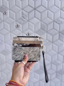 กระเป๋าใส่เหรียญหนังวัวแท้ลายขนสัตว์สุดฮิต ดีไซน์เก๋ ใช้ได้หลากหลาย ใส่บัตร ATM ได้ สไตล์คาวบอยตะวันตก - Product Image 3