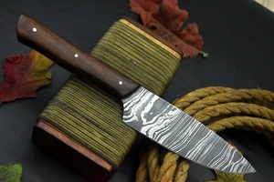 Cuchillo de Chef de Acero de Damasco Forjado a Mano de Grado Industrial BA ENTERPRISES |   Cuchilla de hoja recta con patrón retorcido y punta de gota de 0.45mm - Product Image 2