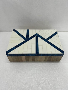 Caja de Resina Azul Hecha a Mano de Alta Calidad, Elegante Solución de Almacenamiento con Diseño de Ángeles y Frutas - Product Image 2