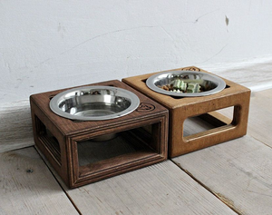 Comedero de Madera Estilo Rústico para Perros, Producto Ecológico Promocional para la Alimentación Diaria - Product Image 1