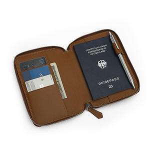 Porta Pasaportes y Tarjetas de Cuero PU Marrón con Cierre, Organizador de Documentos Delgado, Estuche de Almacenamiento Portátil para Viajes - Product Image 1