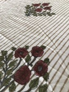 ผ้าฝ้ายพิมพ์ลายด้วยมือคุณภาพพรีเมียม ลายดอกไม้แบบมินิมอลพร้อมลายเส้น - Product Image 3