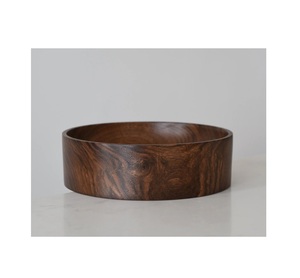 Anneau de serviette en bois vintage offrant un look intemporel pour une ambiance de repas classique avec une structure robuste pour une utilisation durable - Product Image 2