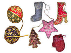 Mejor diseño de artista indio Santa Claus Forma de cara Zari bordado adornos colgantes de Navidad para Navidad y decoración del hogar - Product Image 2