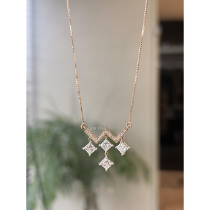 Collar con Colgante de Diamante Cultivado en Laboratorio de 1.70 Ct, Geométrico, Certificado por IGI, para Mujer, Oro de 14K, Diseño Elegante y Personalizado - Product Image 5