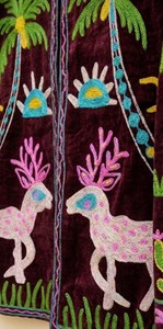 Veste en velours brodée de cerfs colorés et fantaisistes, style bohème folklorique, vêtement d'extérieur pour festival, pièce maîtresse de style cottagecore - Product Image 4