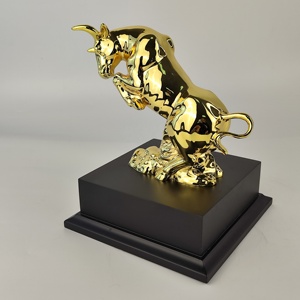 Tùy chỉnh Matador chiến thắng Trophy bullfighting pose điêu khắc giải thưởng cho nhà vô địch Tây Ban Nha phong cách kim loại Craft với <span class=keywords><strong>Red</strong></span> CAPE giọng - Product Image 4