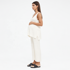 Haut de maternité pour femme en coton tricoté, col en V, fente latérale, sans manches, logo personnalisé, fournisseur en gros - Product Image 2