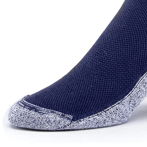 Chaussettes de football personnalisées invisibles de haute qualité noires auto-chauffantes thermiques antidérapantes antibactériennes pour hommes - Product Image 4