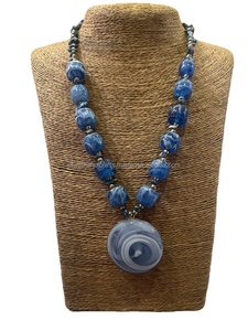 Acheter en gros résine grand pendentif collier bijoux vintage bijoux classiques bijoux en pierres précieuses - Product Image 2