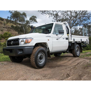 Toyota Land Cruiser d'occasion, cabine simple, pick-up, moteur diesel puissant, camion utilitaire pour applications industrielles - Product Image 1