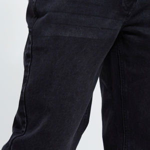 Collection de jeans en denim pour hommes, style cargo bleu multi-poches et coupe droite slim fit délavée foncée, pantalons décontractés en coton tendance - Product Image 6