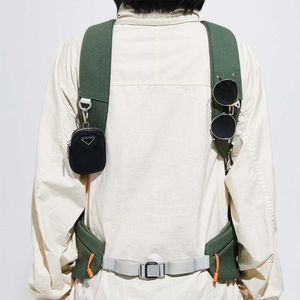 Mochila Reciclable de Gran Capacidad con Diseño Ligero e Impermeable, Correa Ajustable y Cierre de Cremallera para Viajes, a la Moda - Product Image 4