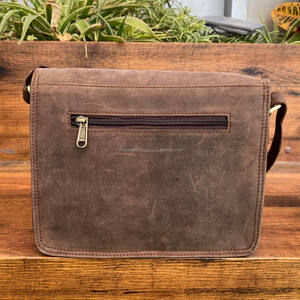 Sac à bandoulière en cuir pleine fleur personnalisé en usine de haute qualité en gros sac à bandoulière vintage classique à la mode sac de messager unisexe - Product Image 5