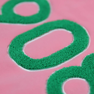 เสื้อฮู้ดสีชมพูปักลายกรีนเชนิลล์ สำหรับสตรีชมรมพี่น้องกรีก ผ้าพรีเมียม นุ่มสบาย ใส่ได้ทุกวัน ทรงสวยทันสมัย - Product Image 6