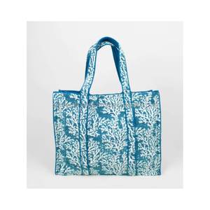 Bolsos de transporte de algodón con estampado acolchado Bolso acolchado de algodón con estampado de bloque de mano indio - Product Image 4