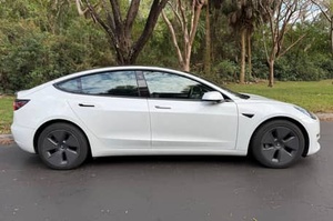 ข้อเสนอที่ดีที่สุด รถยนต์มือสอง Tesla Model 3 ปี 2023 - Product Image 3