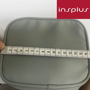 Servicio de Inspección de Control de Calidad Previa al Envío de Bolsas de Cosméticos Profesionales en Vietnam, Inspector INSPLUS - Product Image 1