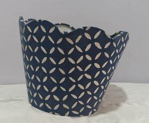 Cone Fabric scallop lampshademp <b>Blue</b> White Pattern in Linen Fabric with E27 fittings best for desk lamp & bedside lamp for hotel - Product Image 3