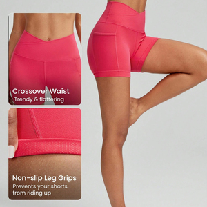 Shorts de sport taille haute pour femme avec poches, séchage rapide, tricoté, taille élastique, couleur unie rose - Product Image 3
