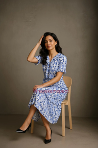 Vestido Maxi Azul con Estampado Floral, 100% Algodón, Elegante, con Volantes, Cuello en V, Estilo Casual, Corte en A, Moda Artesanal para Mujer - Product Image 5