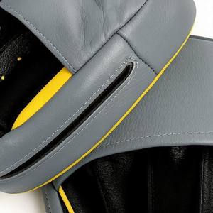 Guantes de Boxeo Curvos de Piel de Primera Calidad para Entrenamiento Profesional, Personalizables OEM - Product Image 2