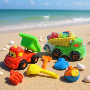 Giocattoli da spiaggia Red Truck con 6 accessori 16.5x30x19 per bambini, per giocare sulla sabbia - Product Image 3