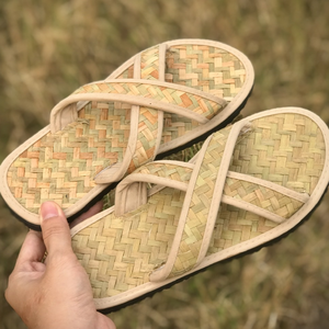 Sandalias de Mujer Ligeras Tejidas a Mano con Suela de Goma Flexible, de Hierba Marina Natural, para Interiores y Exteriores, Verano, Hogar y Playa - Product Image 4