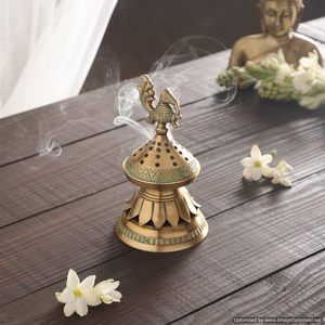 Encensoir artisanal en laiton Loban Dhoop Dani avec motif paon, brûleur d'encens traditionnel pour la maison, le bureau ou le temple - Product Image 4