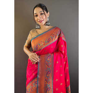 ผ้าไหมพิมพ์ลายมีนาคารีสีชมพูแท้จาก Elite Weaves ผ้าไหมเยโอล่า ปาธานี ปักดิ้นทอง  ชุดราตรีหรูหรา น้ำหนัก 0.7 กรัม - Product Image 2