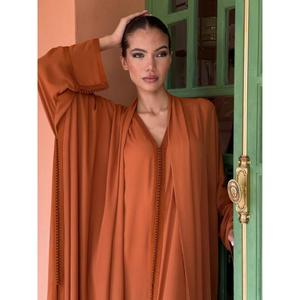 Two-piece Traditional Silk Kaftan Set Summer Winter Party Flowing V-neck Open Kimono Handmade Embroidery Floor-Length Quick Dry - Product Image 4