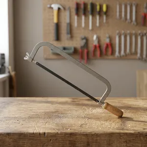 Scie à métaux à lame en acier au carbone de qualité industrielle de 12 pouces, manche en bois à prise souple pour l'élagage de jardin et le sciage des métaux - Product Image 4