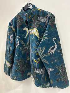 Veste coupe-vent unisexe pour l'hiver, veste en velours de coton de luxe faite à la main pour femmes, imprimé animal tropical safari, manteau bohème avec poches latérales - Product Image 6