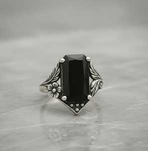 Bague vintage en onyx noir à motif floral, argent sterling 925, bijou unique inspiré de la nature, cadeau pour femme - Product Image 6