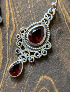 Vintage Antique 925 Sterling Silver Filigree Dangle <b>Earrings</b> Teardrop <b>Red</b> Garnet Gemstone Jewelry Wholesale - Product Image 3