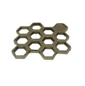 Moderno Soporte de Acero Inoxidable y Madera con Diseño de Piña Calada, Protector de Encimera de Cocina Resistente al Calor - Product Image 6