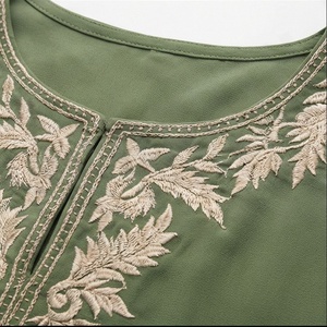 Abaya pour femmes musulmanes, vêtements islamiques élégants de haute qualité, manches longues, broderie sur la poitrine, vêtements modestes tendance - Product Image 4