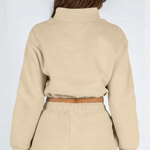 Ensemble de survêtement court pour femme de haute qualité, idéal pour la gym, les tenues décontractées et le streetwear, élégant ensemble 2 pièces pour femmes, en coton, pour le fitness - Product Image 2