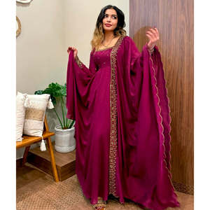 Robe de soirée élégante et magnifique avec un dupatta fantaisie - Product Image 2