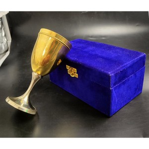 Gobelet classique en laiton, forme cloche, bord doré, fait main, écologique, passe au lave-vaisselle, coupe à vin pour usage décoratif de mariage - Product Image 2