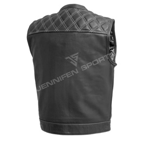 Gilet en cuir véritable élégant coupe diamant pour motard, gilet de moto en cuir avec doublure intérieure en satin et bandana - Product Image 4