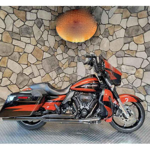 Harley-Davidson CVO Street Glide CVO 2017 Usada en Venta, Personalizada de Alta Gama, Lujosa con Características Premium - Product Image 1