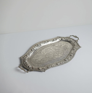 Plat ovale classique en argent, orné d'une poignée en métal en forme de grappe, pour un service sûr et pratique, disponible en gros. - Product Image 4