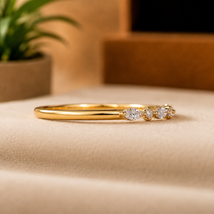 Anillo de media eternidad con moissanita de corte marquesa y redondo, chapado en oro, engaste pavé, para compromiso y boda de mujer - Product Image 3