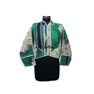 Veste Kantha style bohème hippie d'automne en gros, faite à la main, en coton matelassé, imprimé floral, avec ceinture tricotée, pour l'hiver et le printemps - Product Image 5