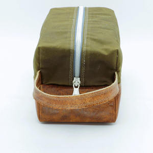 Sacs de voyage personnalisés en gros avec lettres, sacs de toilette multifonctionnels à grande capacité avec poignée, sacs de rangement pour maquillage à prix raisonnable - Product Image 3