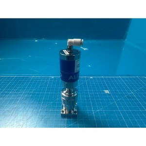 วาล์วไดอะแฟรมลม Swagelok รุ่น 6LVV-MSM-ALD3ET-W2-P-CSL มือสอง สภาพเดิม อะไหล่อุปกรณ์เซมิคอนดักเตอร์ยี่ห้อ Legacy - Product Image 1