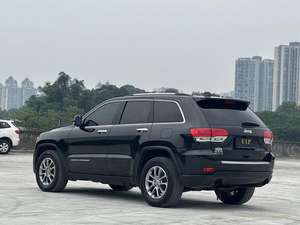 Vehículo Usado <span class=keywords><strong>Jeep</strong></span> <span class=keywords><strong>Grand</strong></span> <span class=keywords><strong>Cherokee</strong></span> Limited 4WD Diésel SUV <span class=keywords><strong>2015</strong></span> - Product Image 5