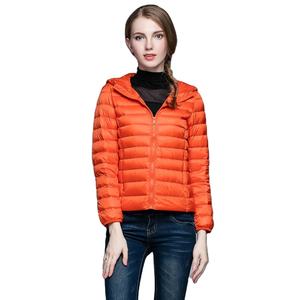 Chaqueta acolchada de invierno acolchada de poliéster 100% para mujer, abrigo hinchado de manga larga de talla grande con logotipo bordado, tela de punto - Product Image 2